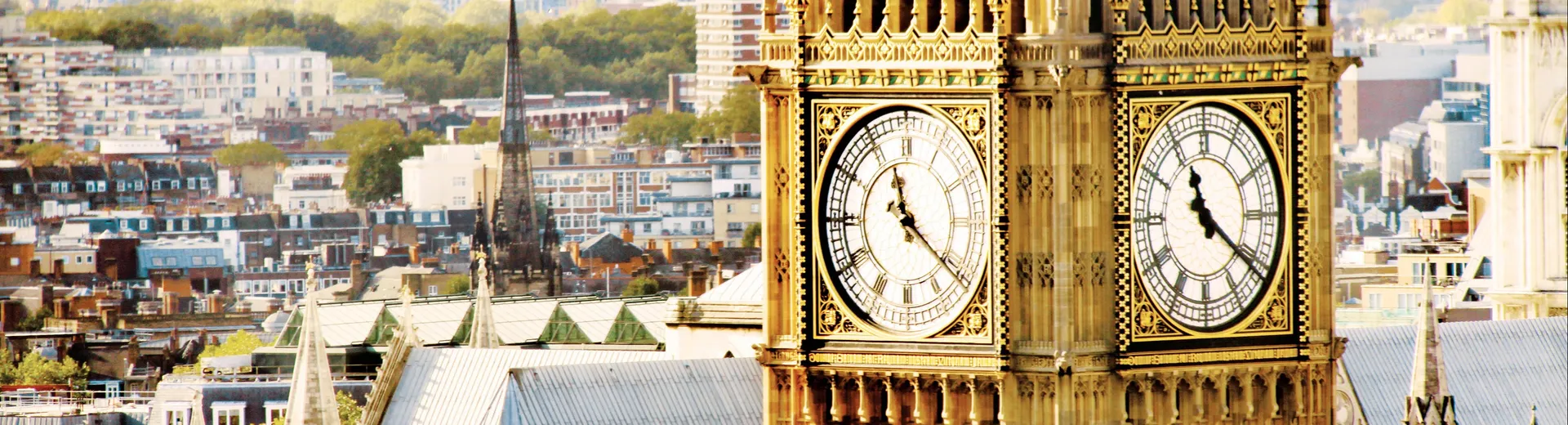 Detailfoto van Big Ben tijdens een citytrip naar Londen. 
