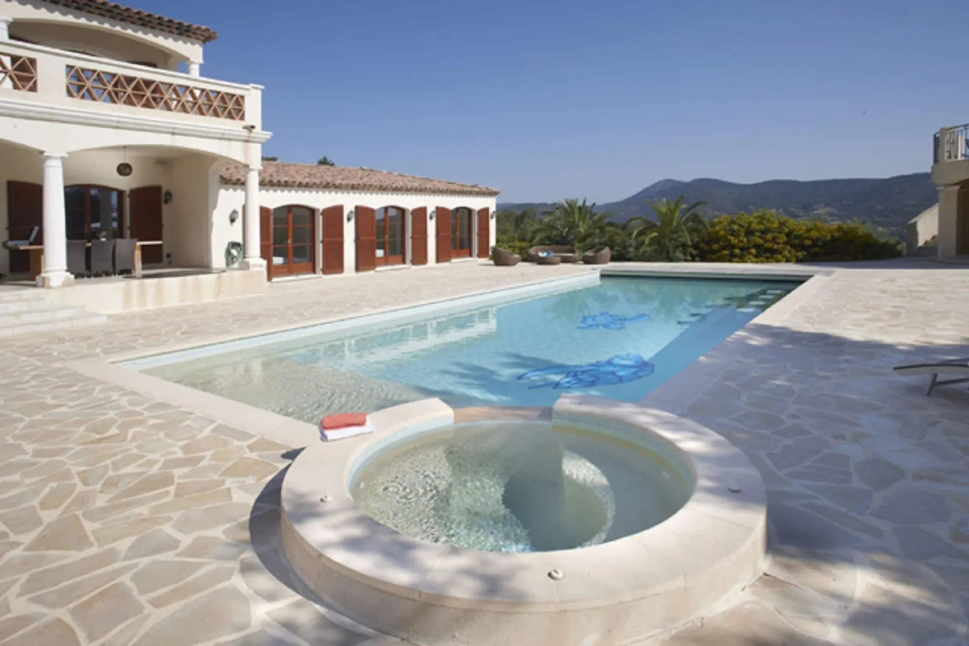 Piscine maison de vacances