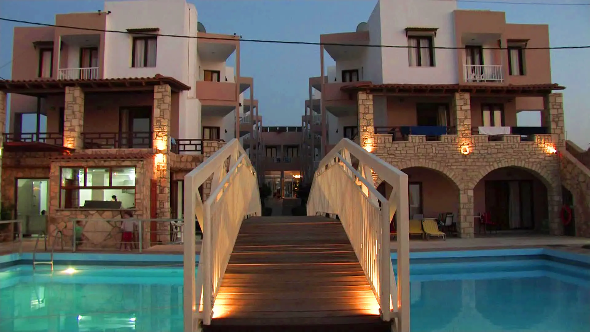 Ekavi Hotel