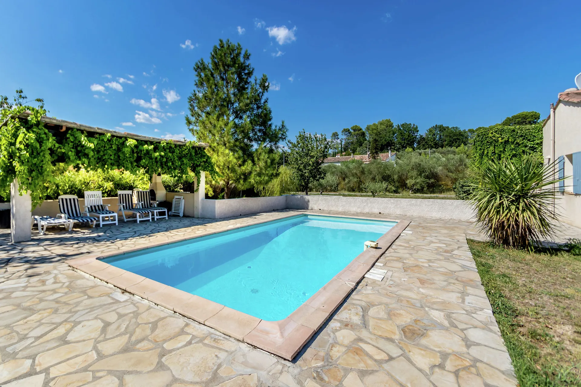 Piscine maison de vacances