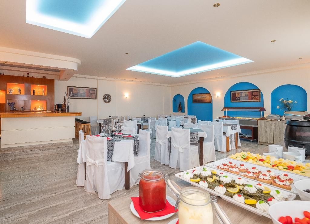 Anthoula Village Hotel