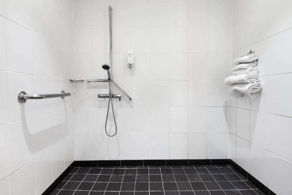 Ramada by Wyndham Hounslow - Heathrow East, foto 9