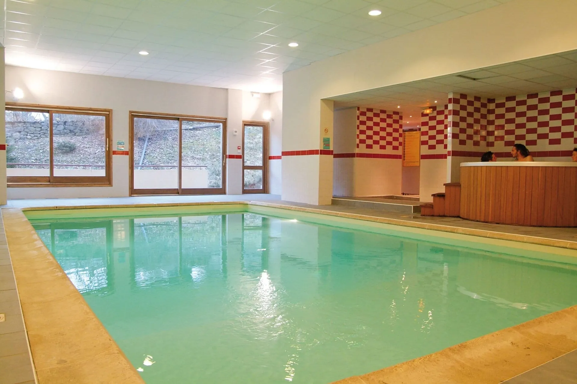 Piscine maison de vacances