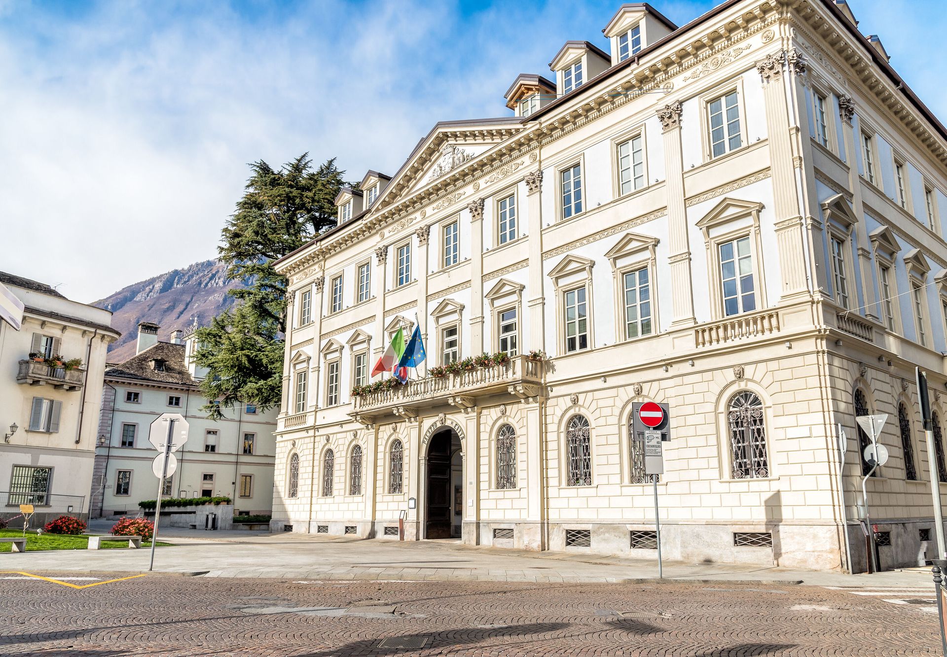 Noord-Italië en Zwitserland, Domodossola, foto 6