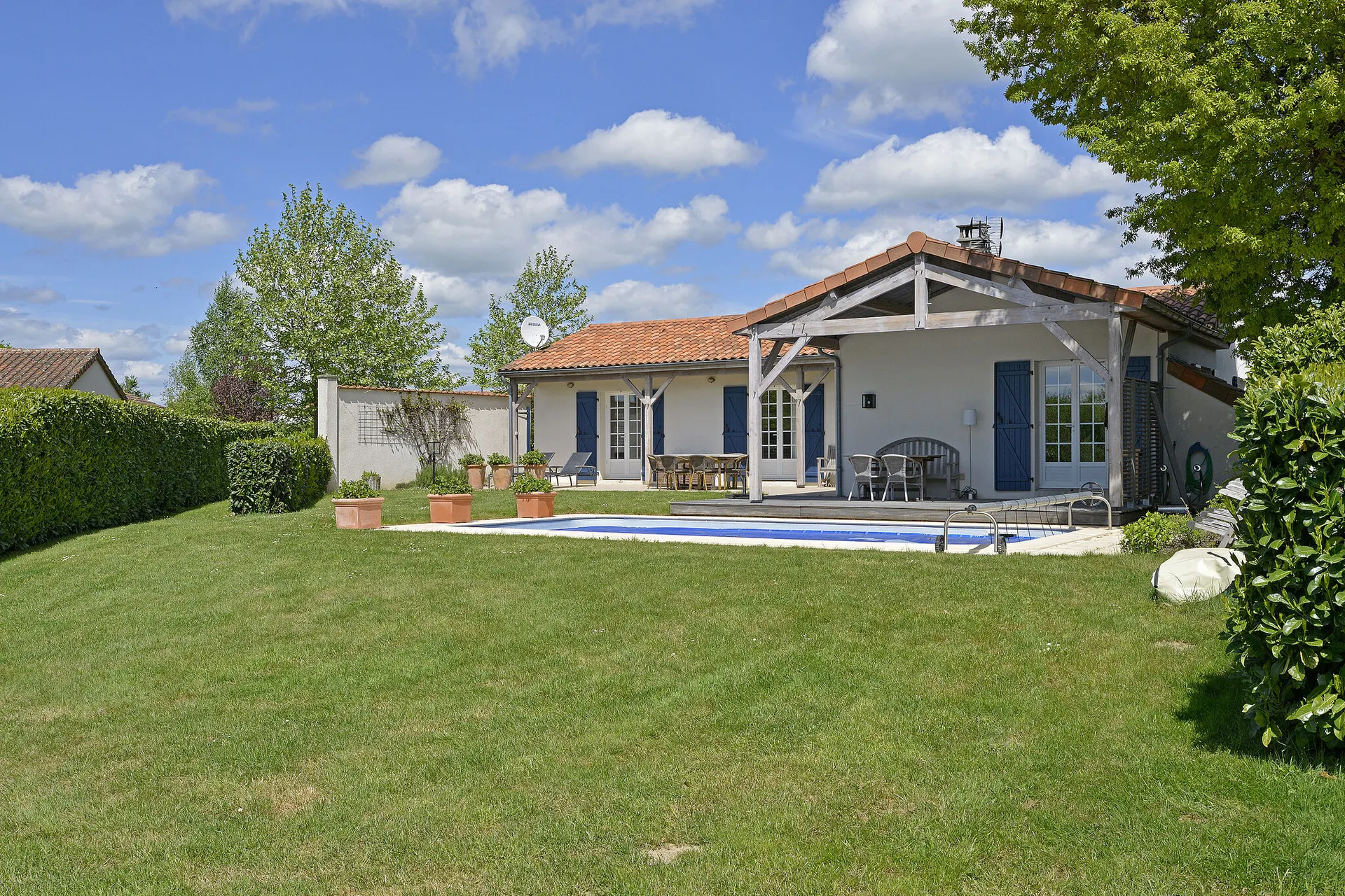 Extérieur maison de vacances (été)