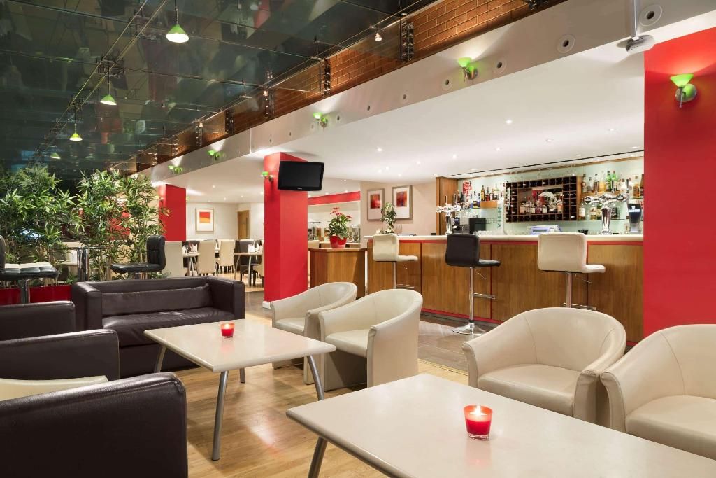Ramada by Wyndham Hounslow - Heathrow East, foto 2