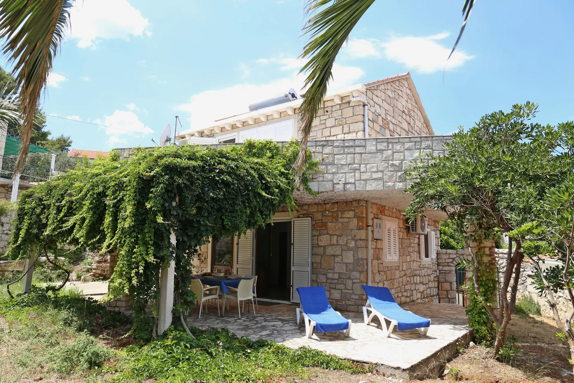 Extérieur maison de vacances (été)