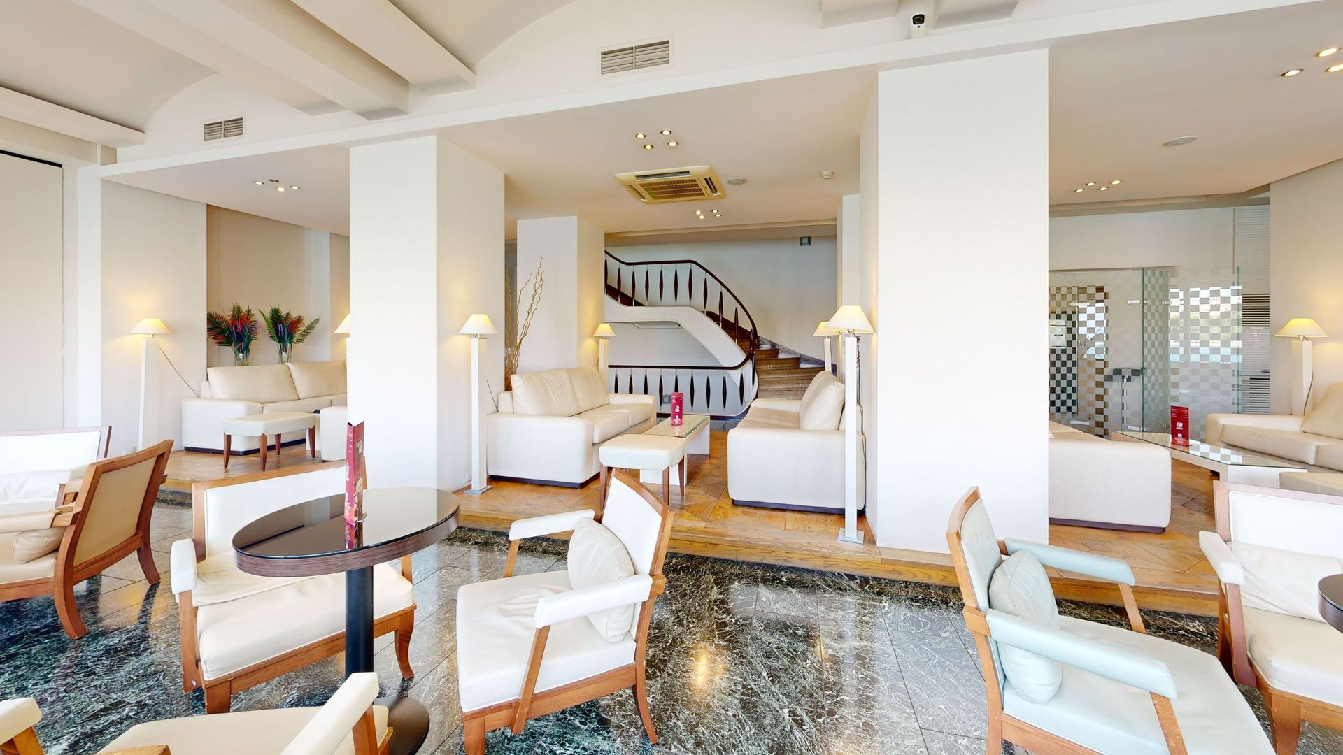 Lucy Hotel, foto 3