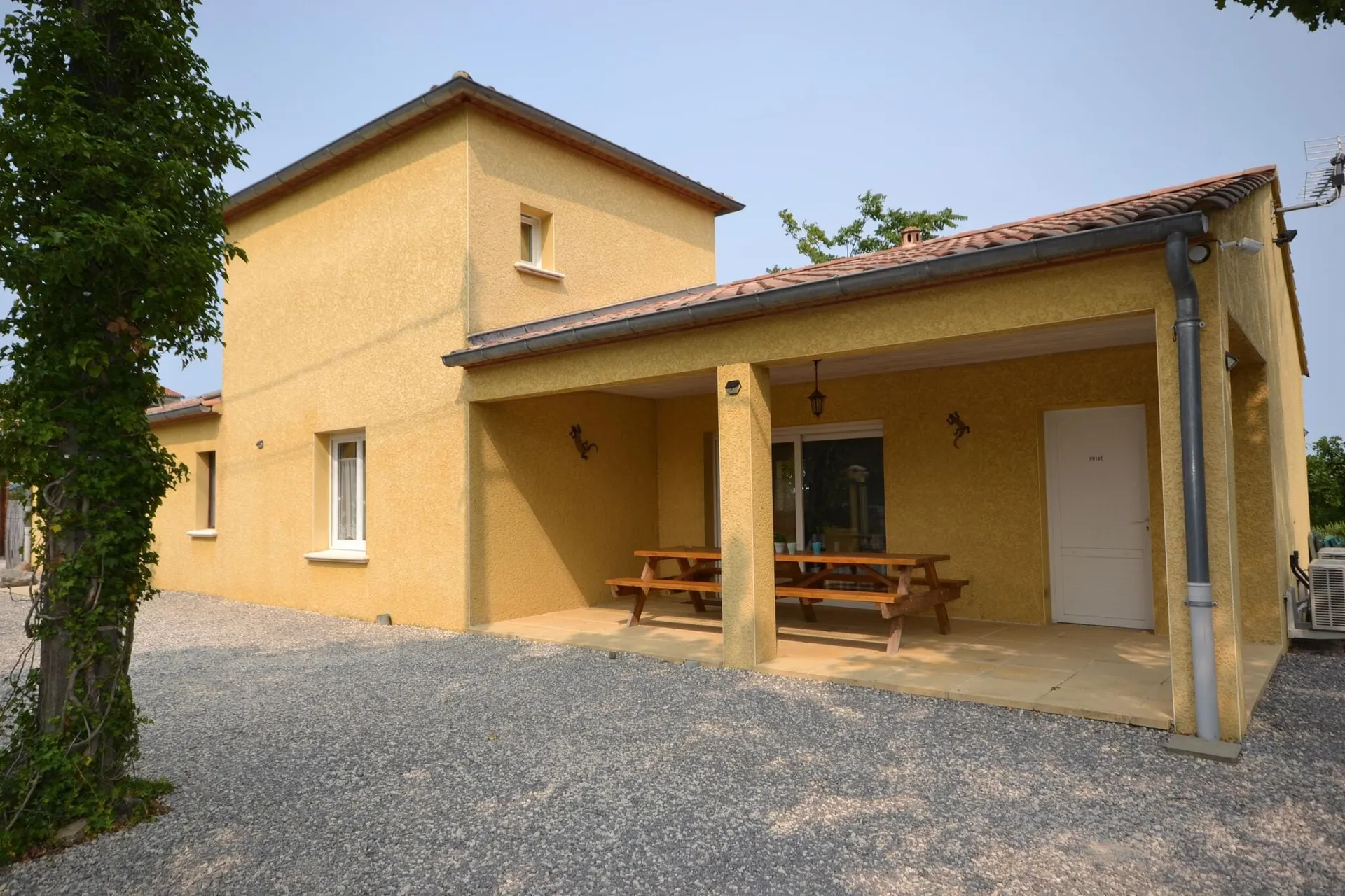 Extérieur maison de vacances (été)