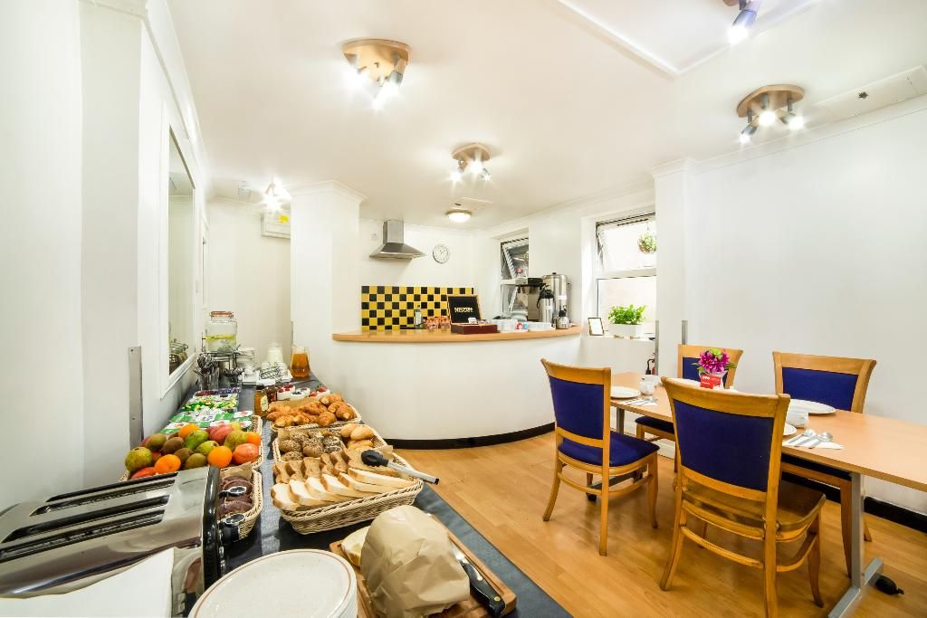 OYO Townhouse New England Victoria, foto 7
