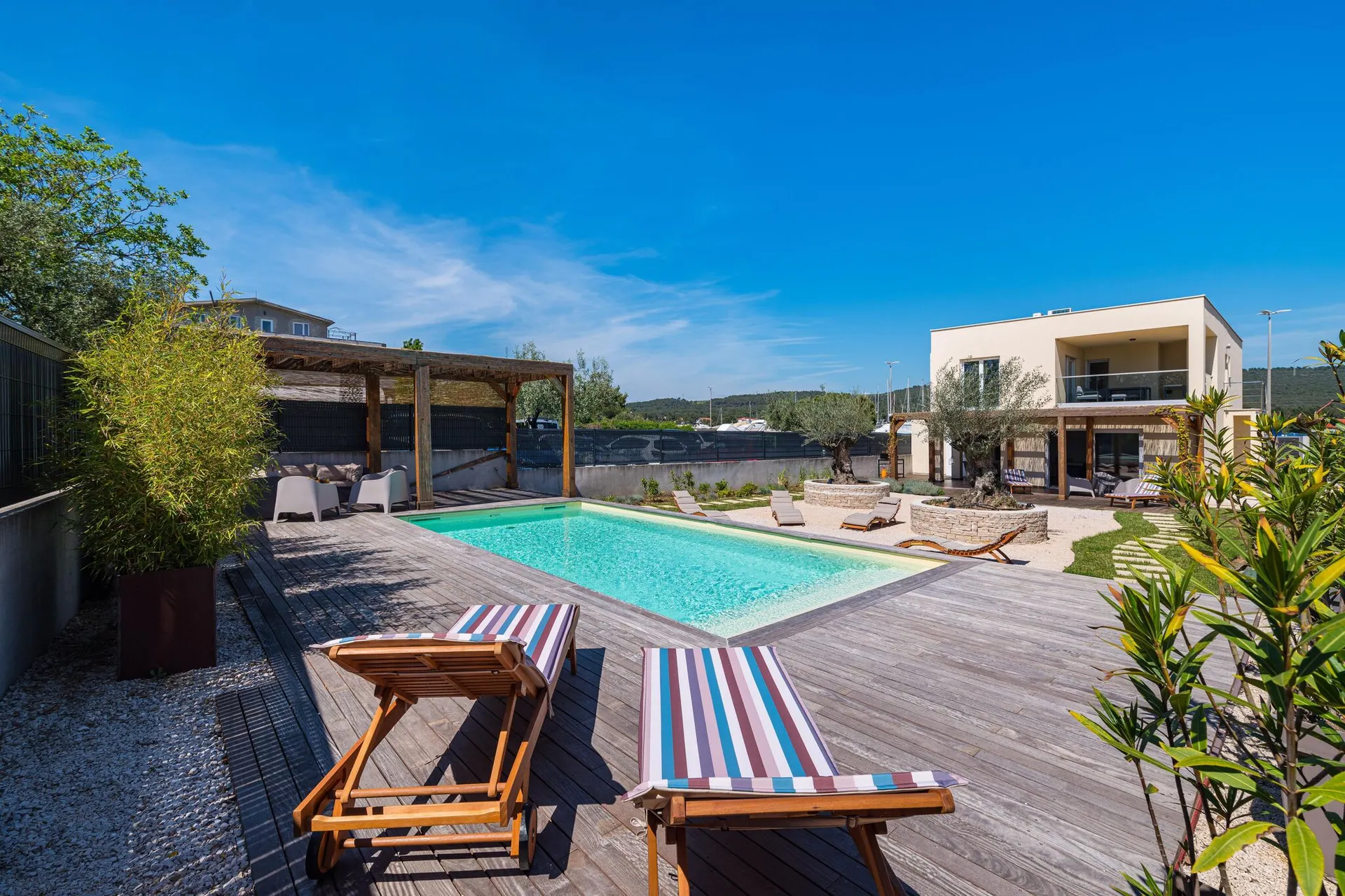 Extérieur maison de vacances (été)