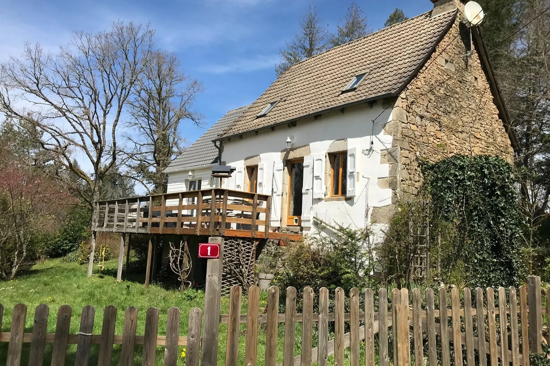 Exterieur vakantiehuis (zomer)