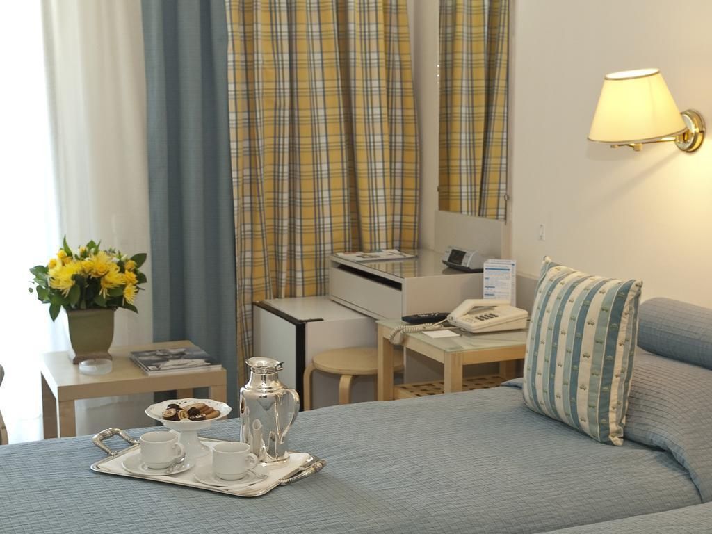 The Park Hotel Piraeus, foto 2