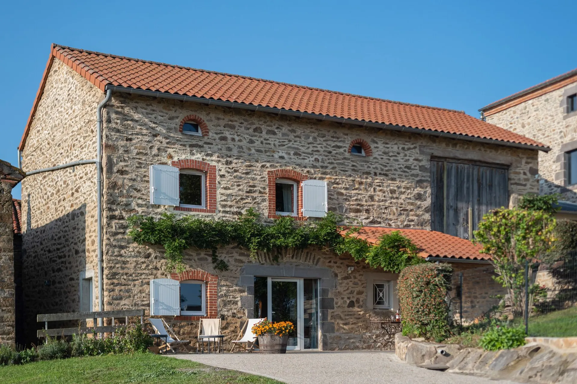 Exterieur vakantiehuis (zomer)