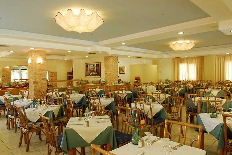 Paralos Irini Mare, foto 10