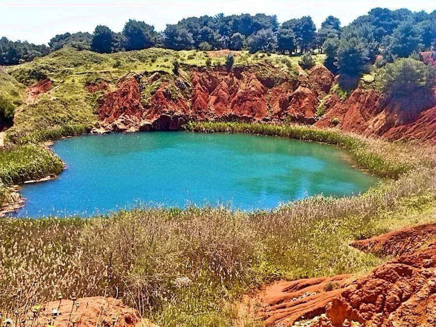 blauwe-meer-puglia-italie