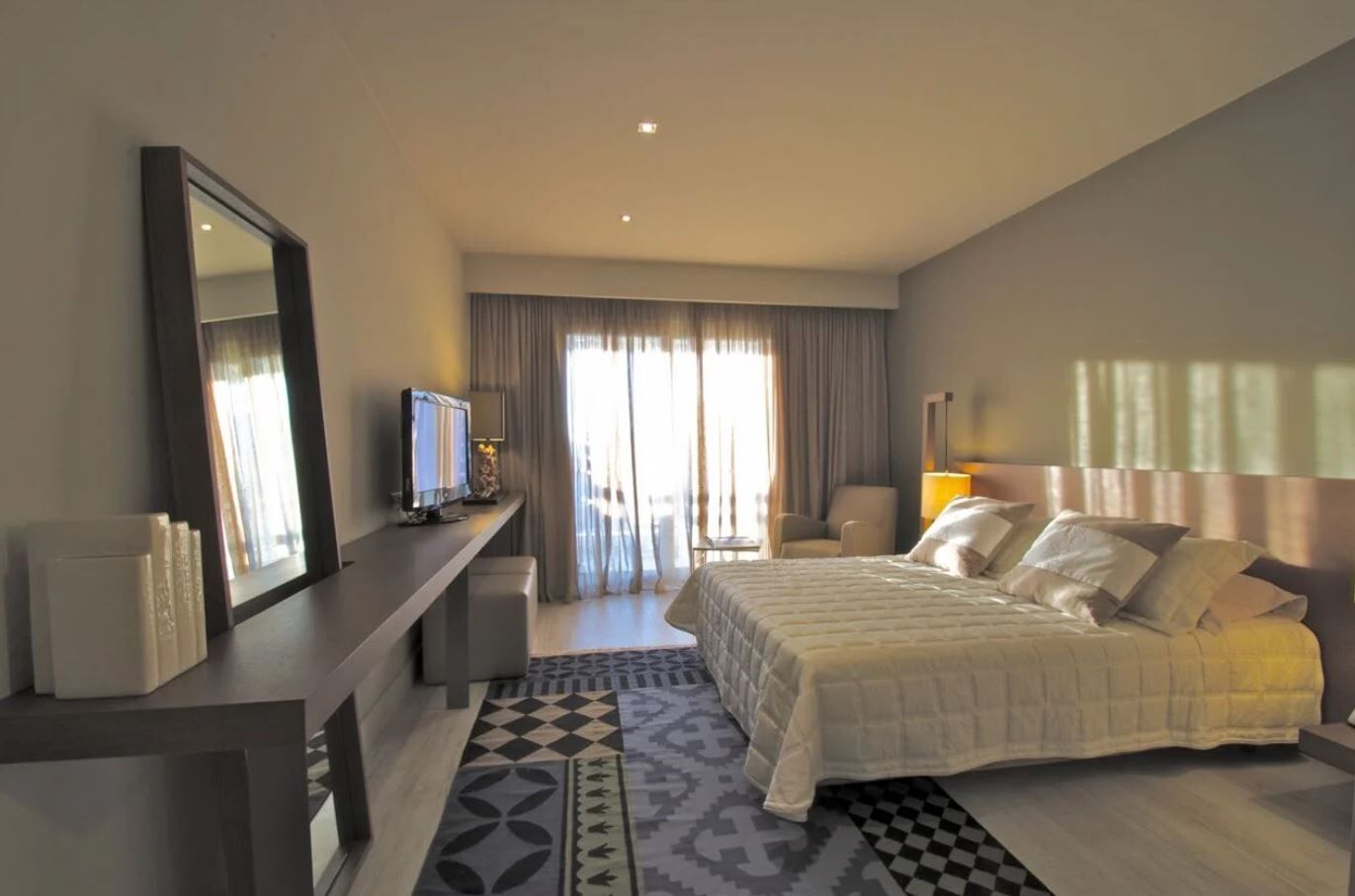 Ino Hotel & Suites, foto 4