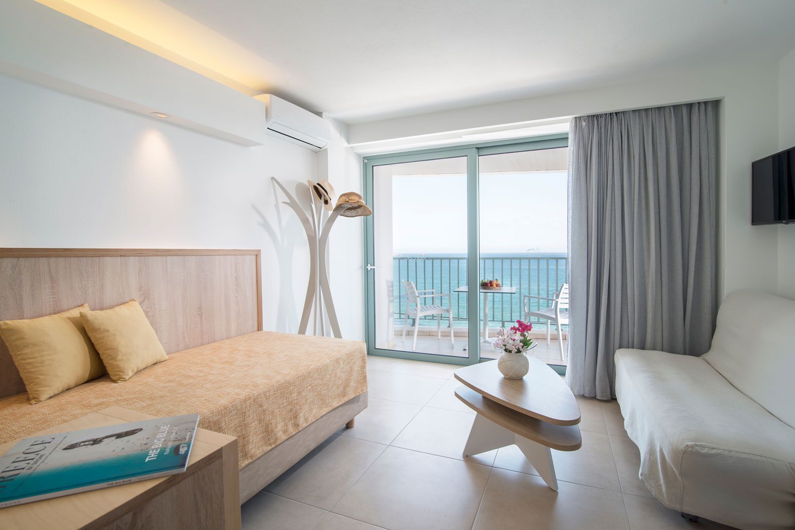Alia Beach Hotel, foto 12