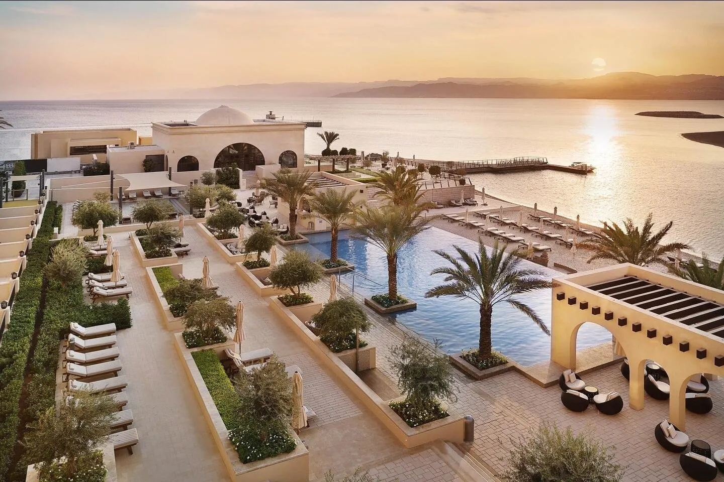 Hotel Al Manara zwembad - Aqaba