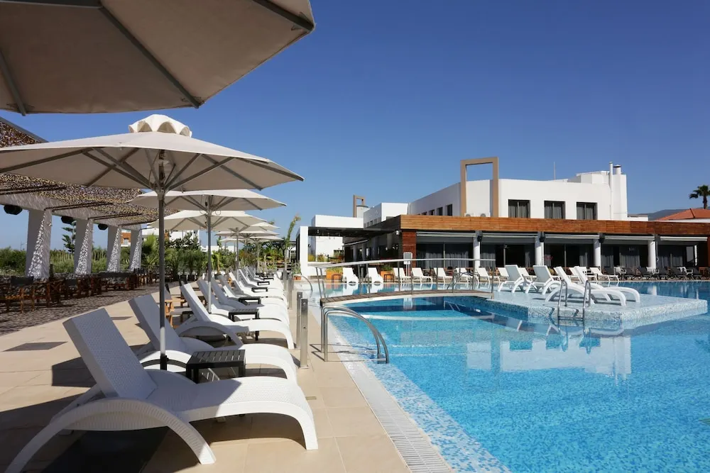 Elite City Resort