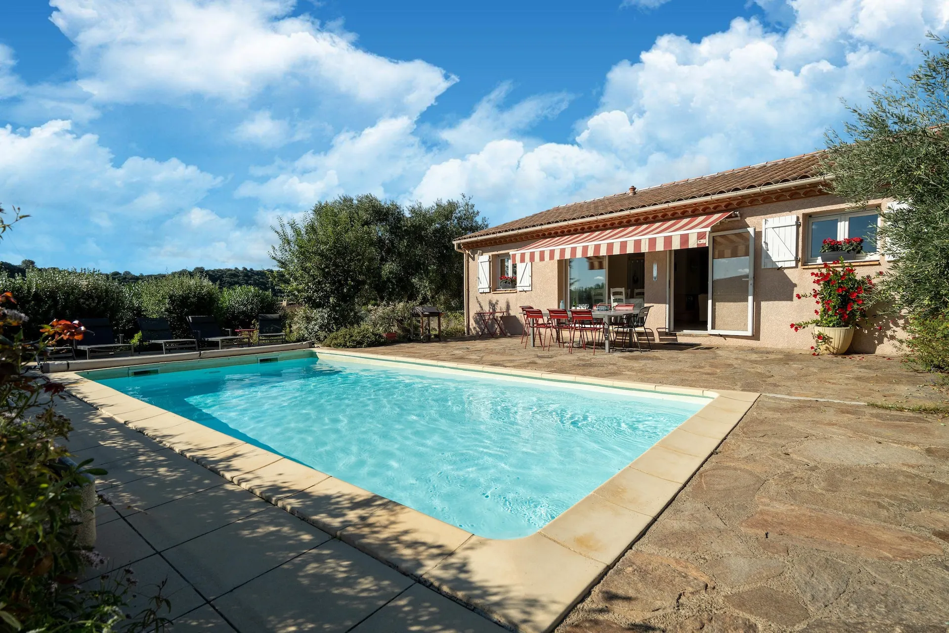 Extérieur maison de vacances (été)