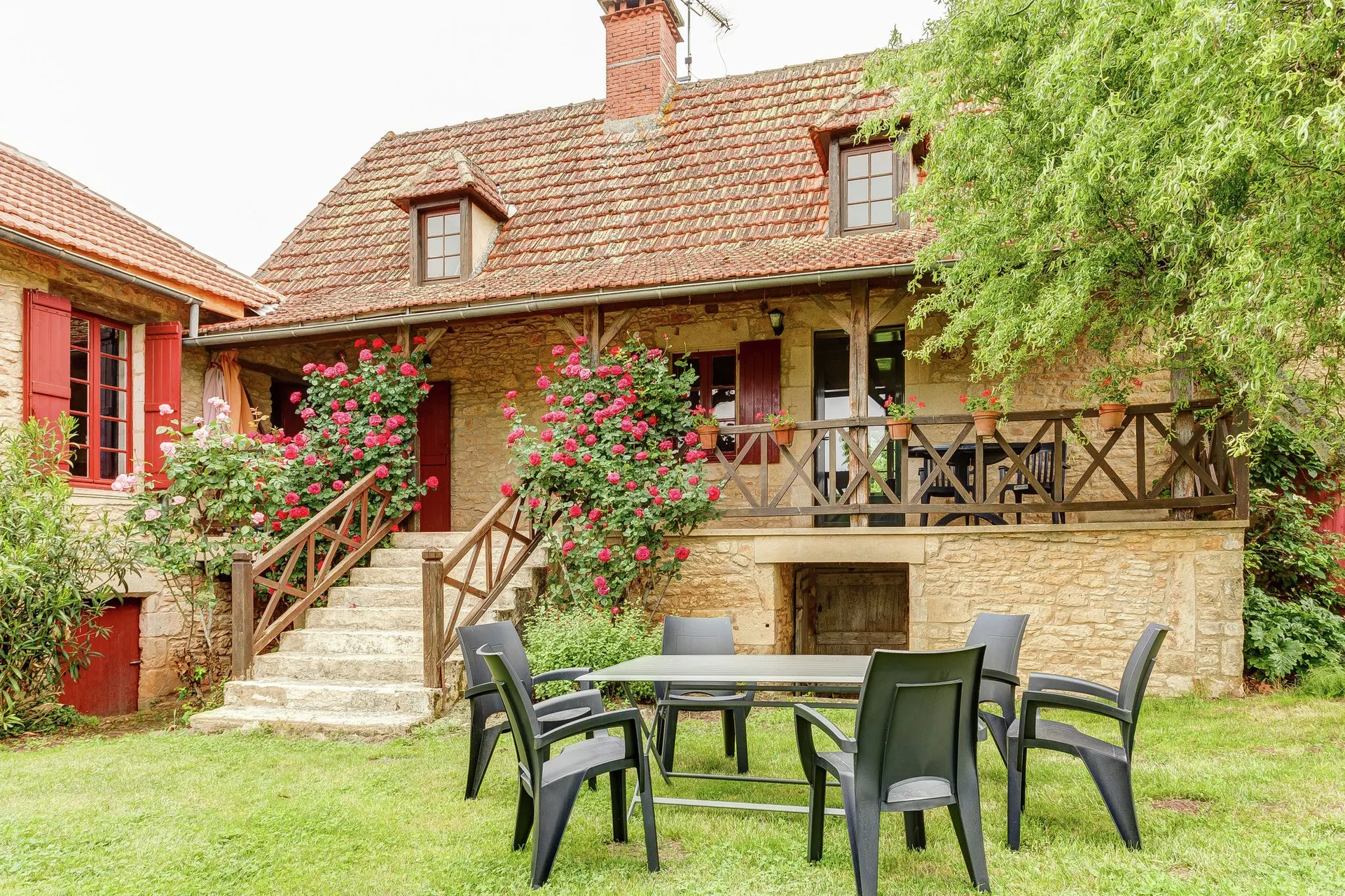 Exterieur vakantiehuis (zomer)
