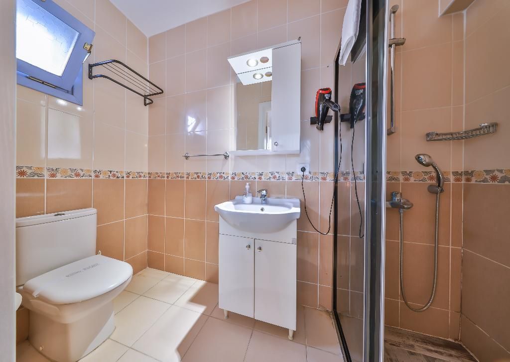 Livan Hotel Deluxe, foto 9