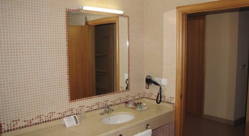 Hotel Room, foto 2