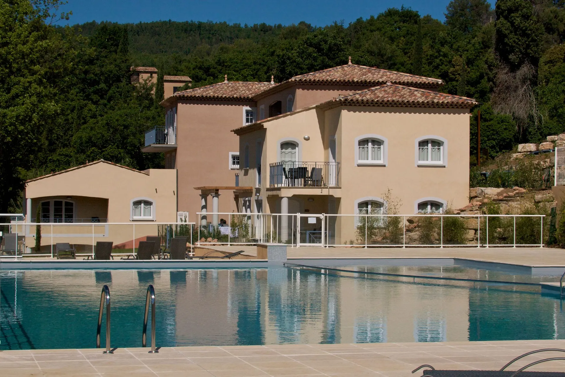 Extérieur maison de vacances (été)