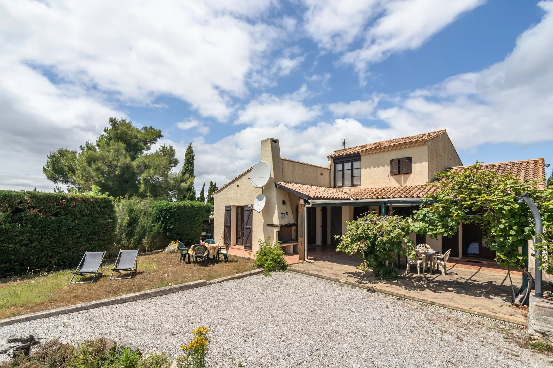 Extérieur maison de vacances (été)