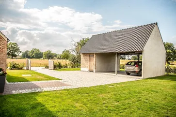 Exterieur vakantiehuis (zomer)