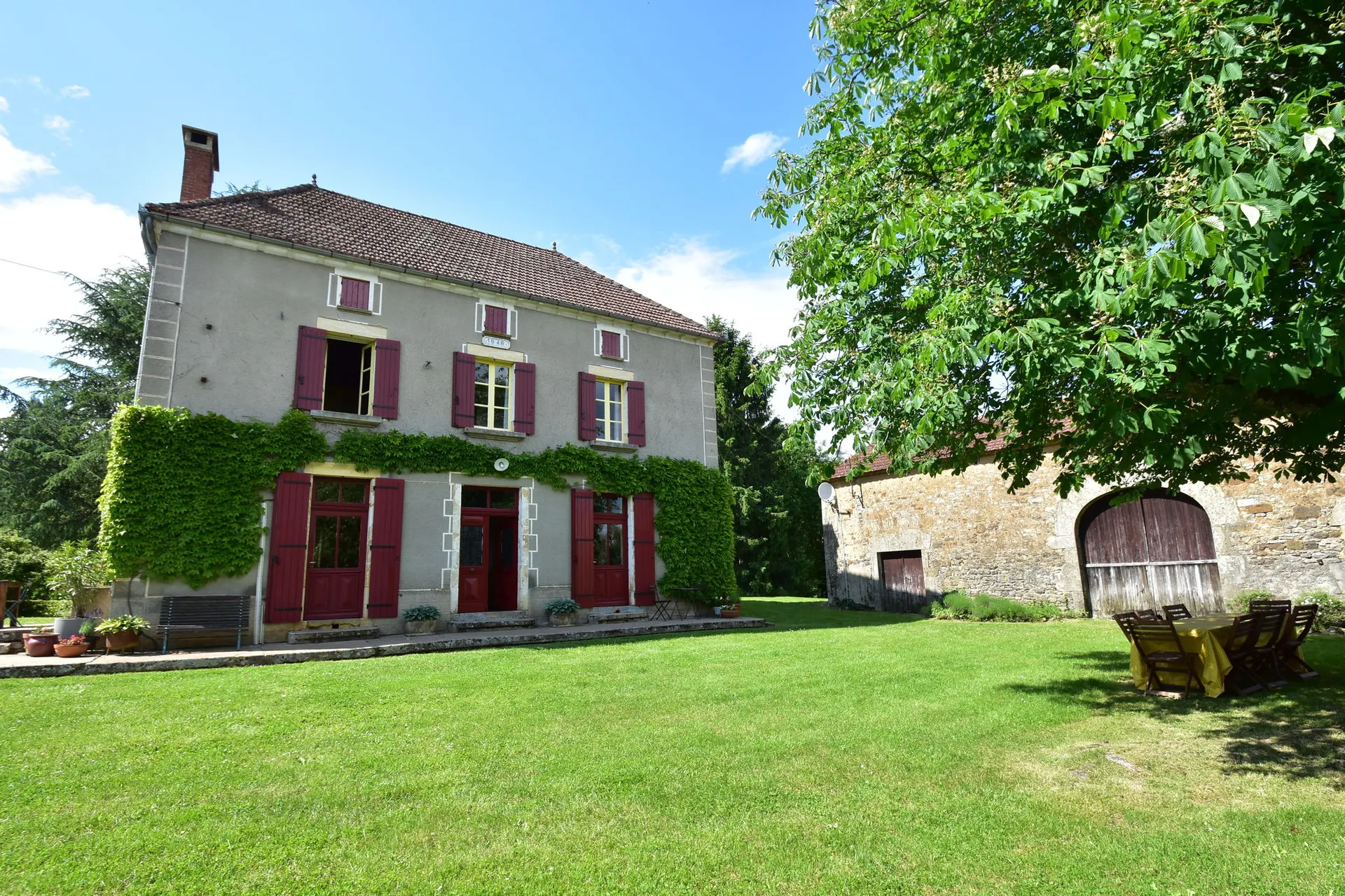 Extérieur maison de vacances (été)