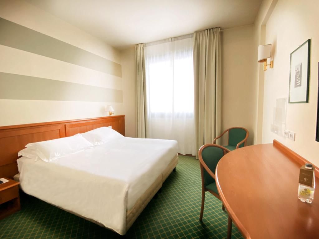 Phi Hotel Emilia, foto 2