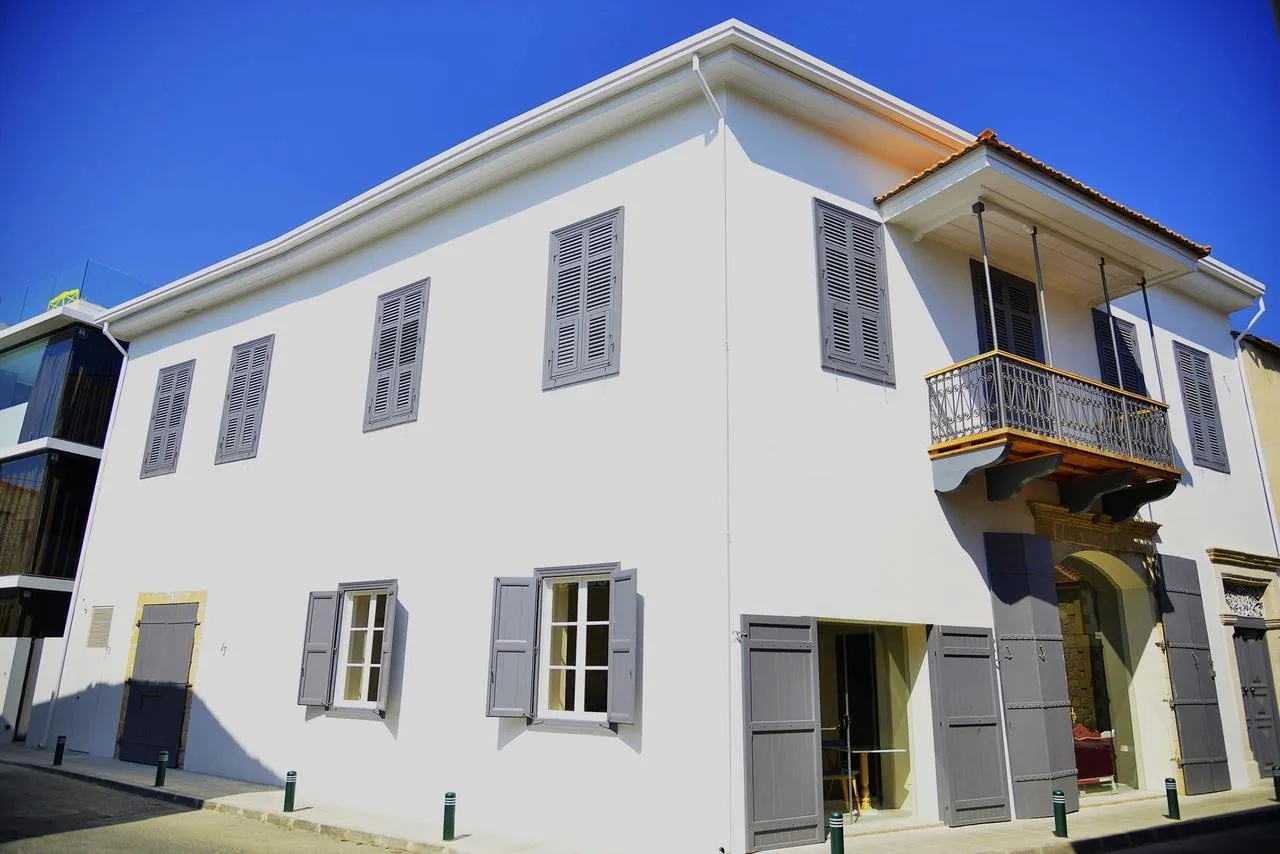 Hotel Lokal - Larnaca