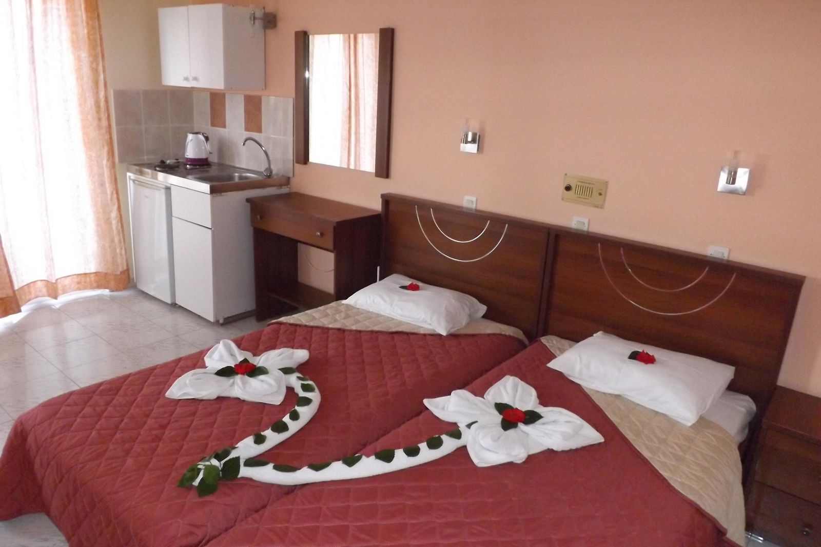 Leonidas Hotel & Studios, foto 10