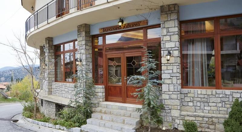 To Balcony Tis Agorianis, foto 12