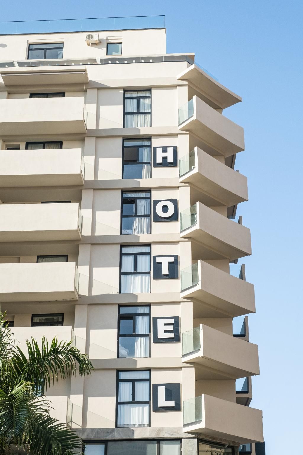 Adonis Capital, foto 4