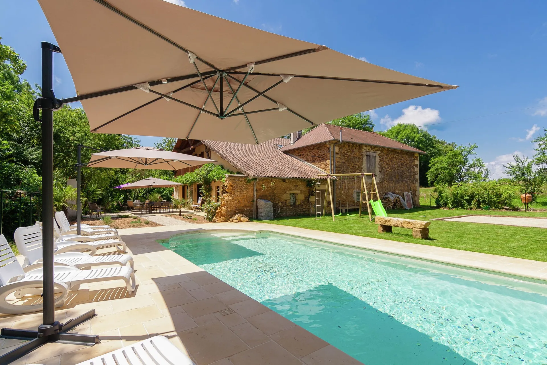 Exterieur vakantiehuis (zomer)