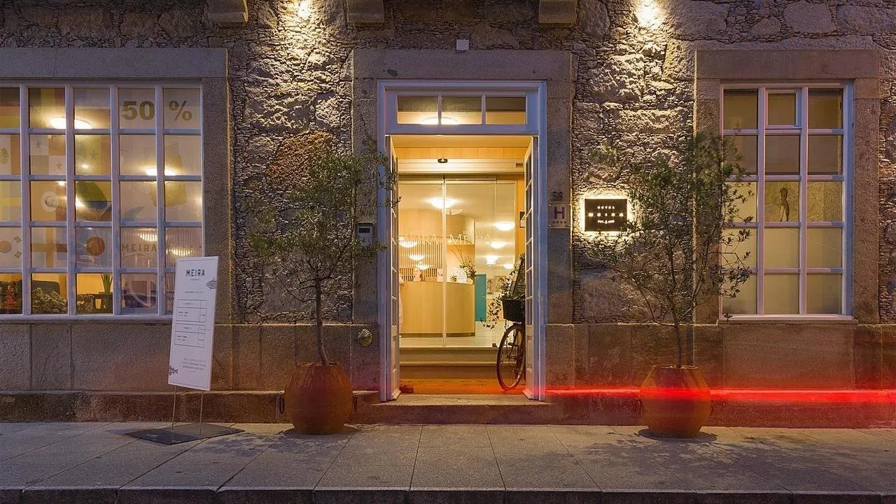 hotel meira - voordeur.jpg