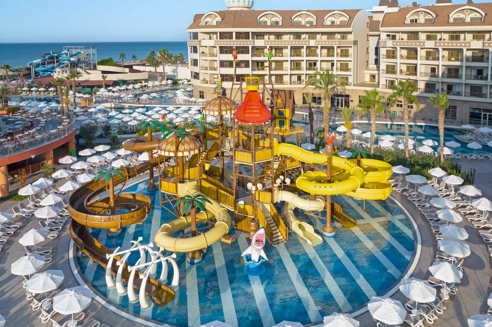 Kirman Belazur Resort & Spa