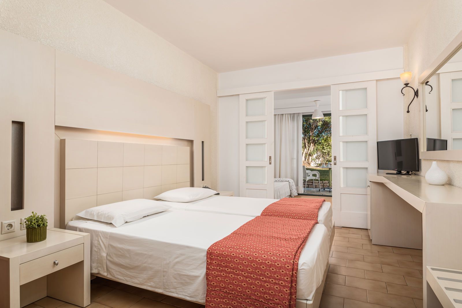 Hydrele Beach Hotel & Village, foto 2