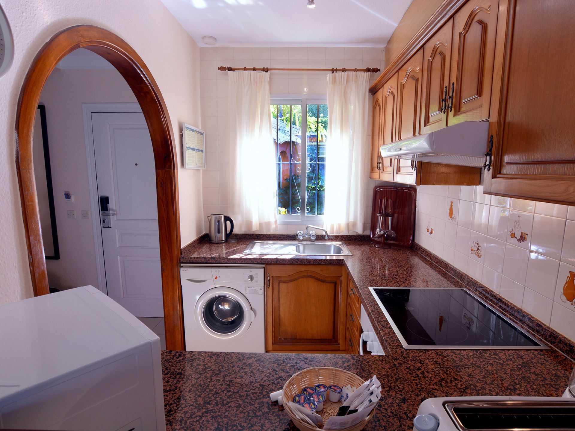 Ramada Hotel & Suites by Wyndham Costa del Sol, foto 3