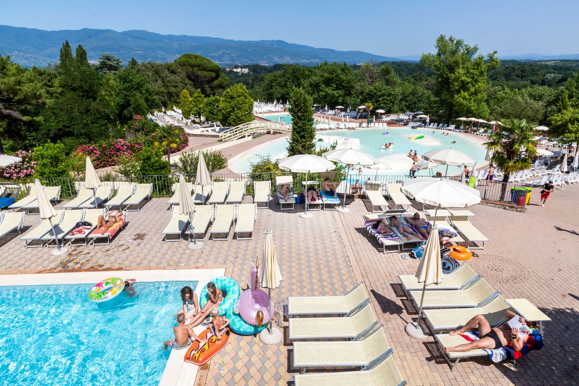 hu Norcenni Girasole Village, foto 7