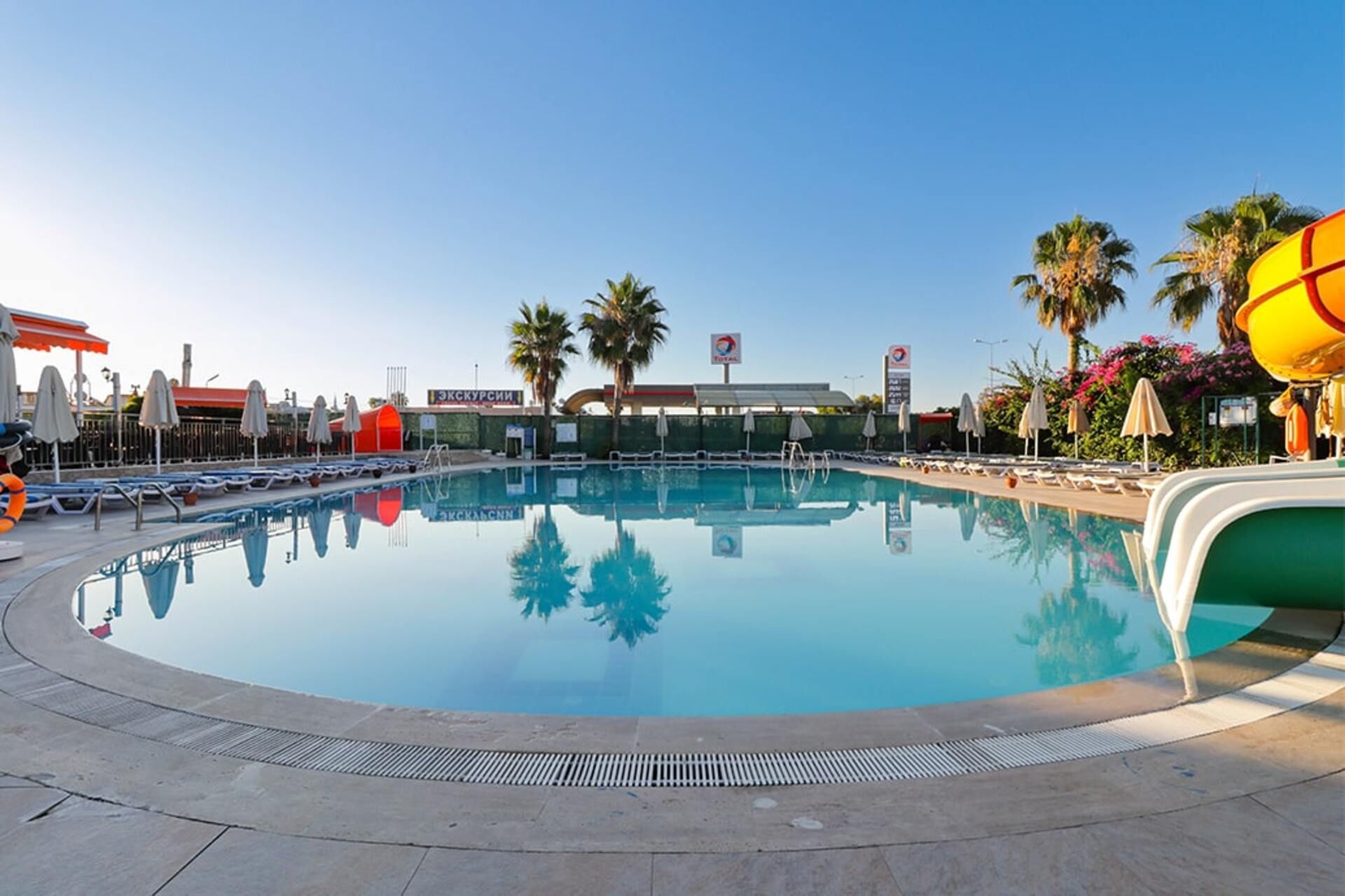 Throne Beach Resort & Spa, foto 4