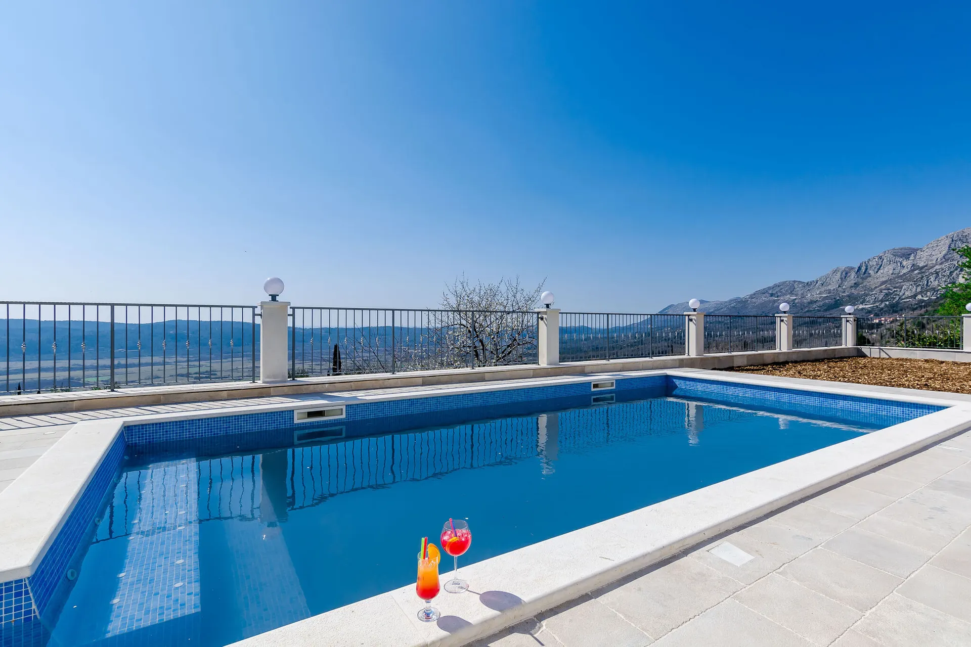 Piscine maison de vacances