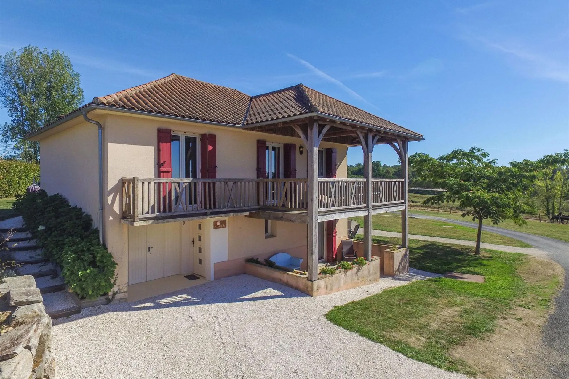 Extérieur maison de vacances (été)